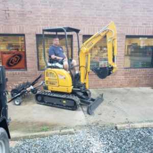 IHI-17 4000lb Mini Ex